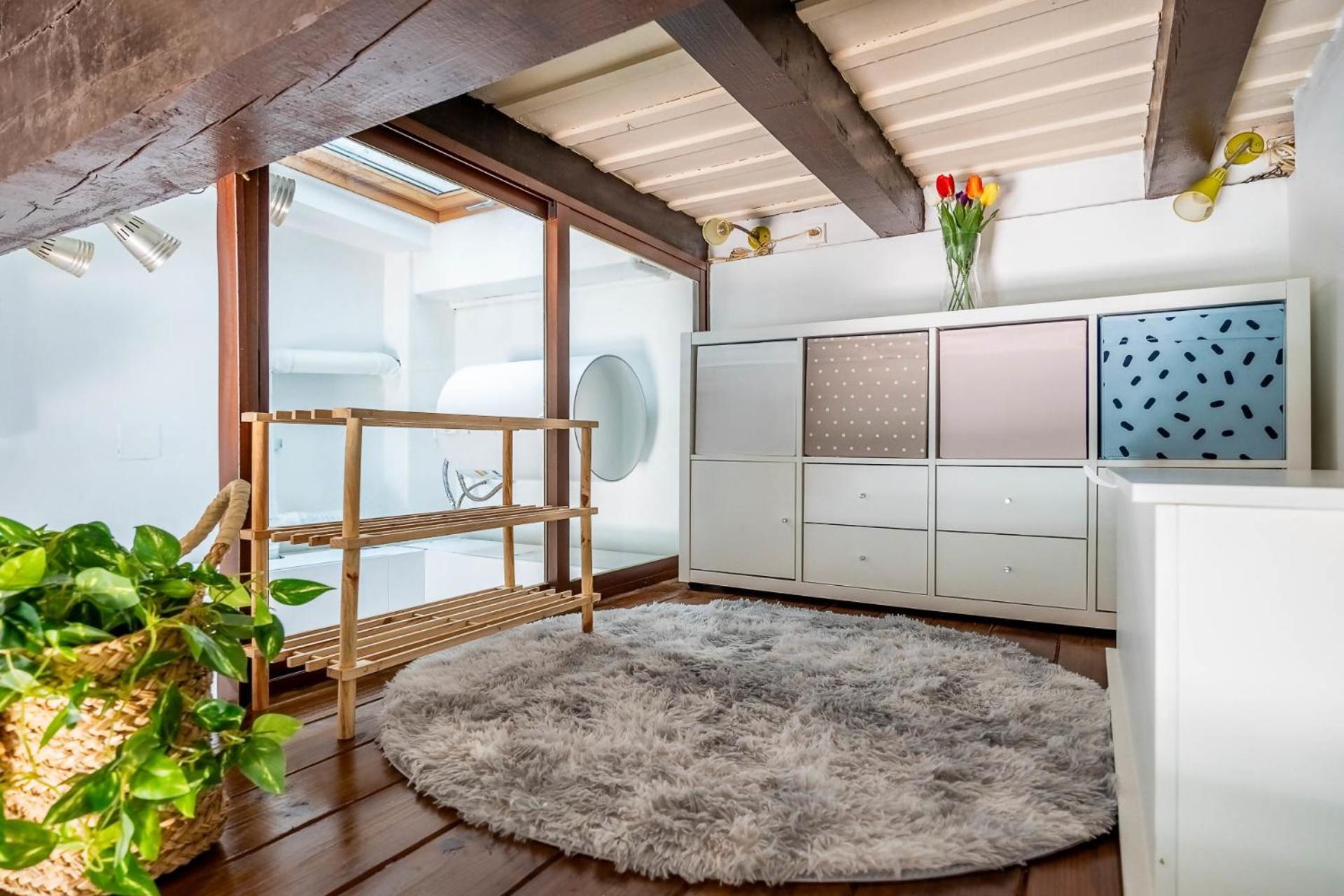 Comfy Away - Estudio En Patio De Vecinos En Las Setas セビリア エクステリア 写真